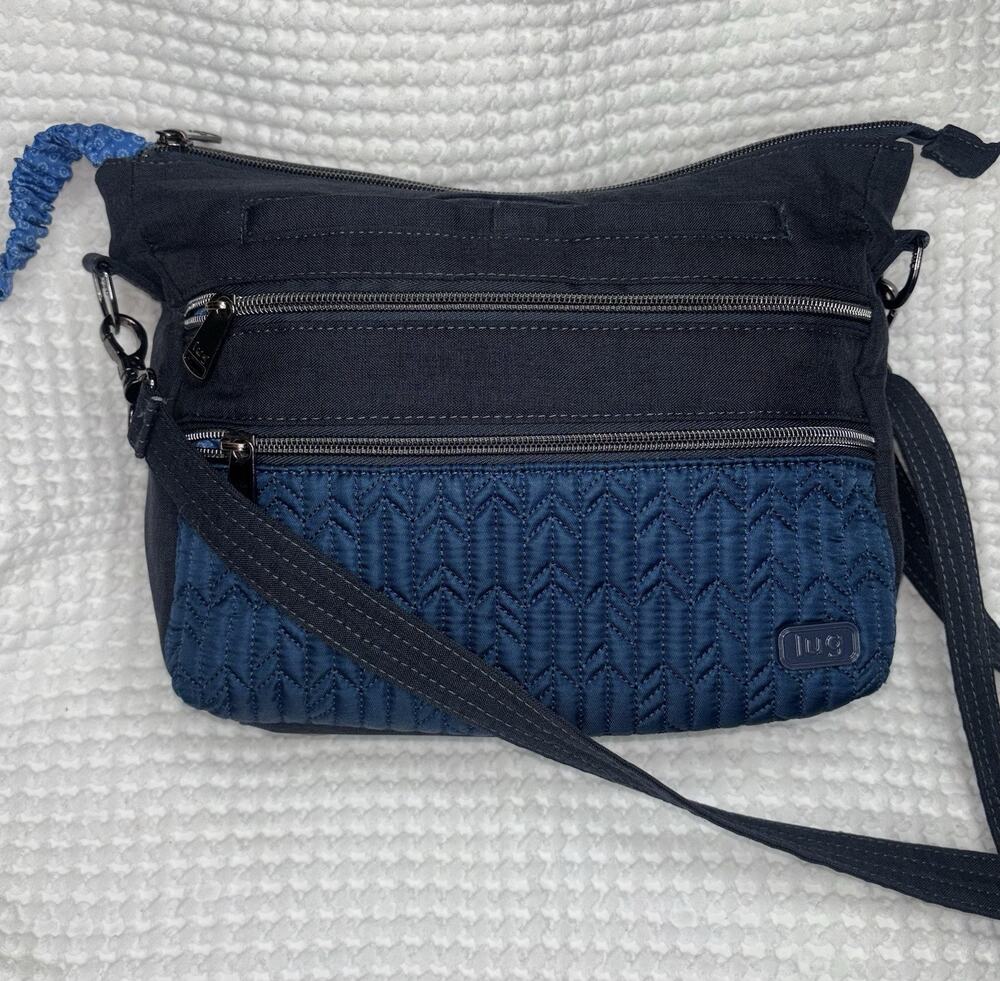 Lug Slider Crossbody Bag Navy Blue Quilted Travel Organizer Purse
